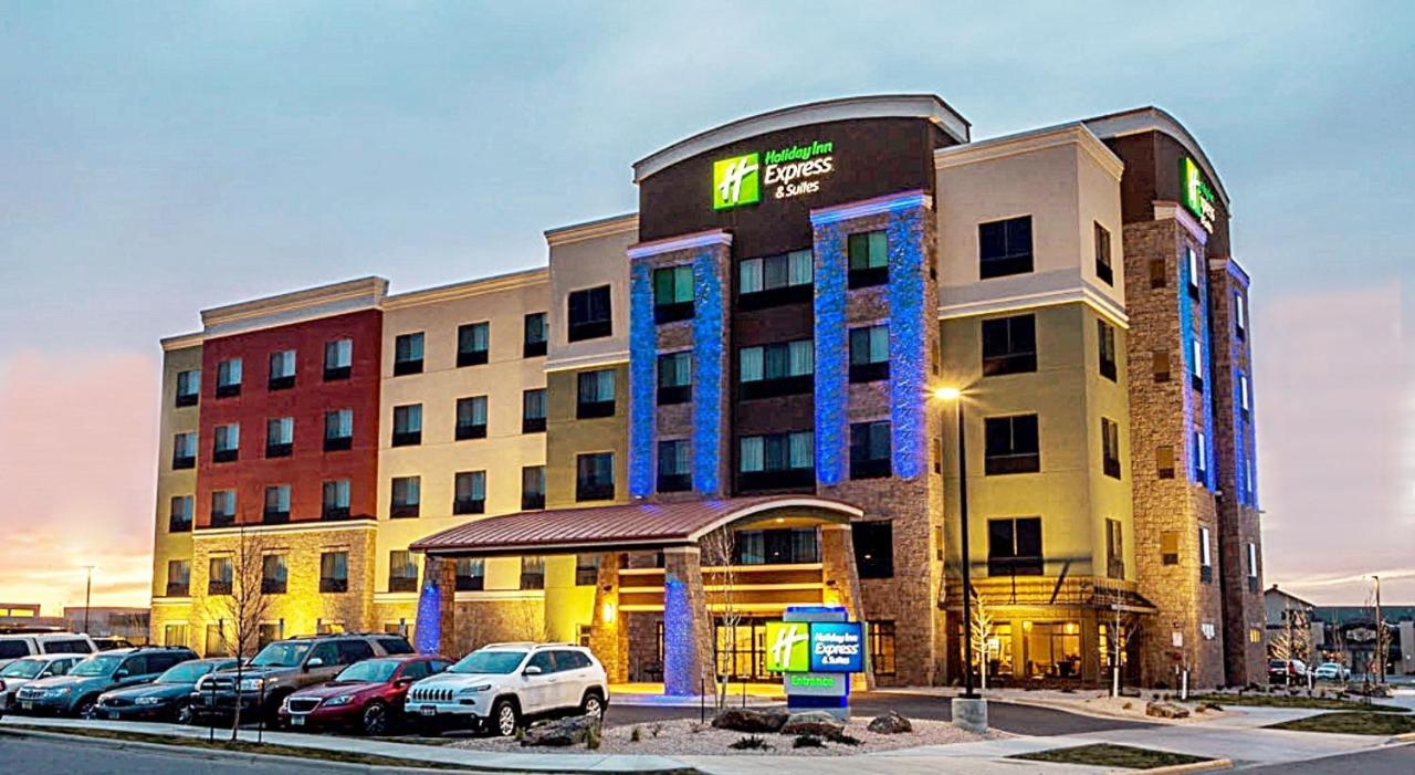 Holiday Inn Express Hotel & Suites Billings By Ihg Exterior photo