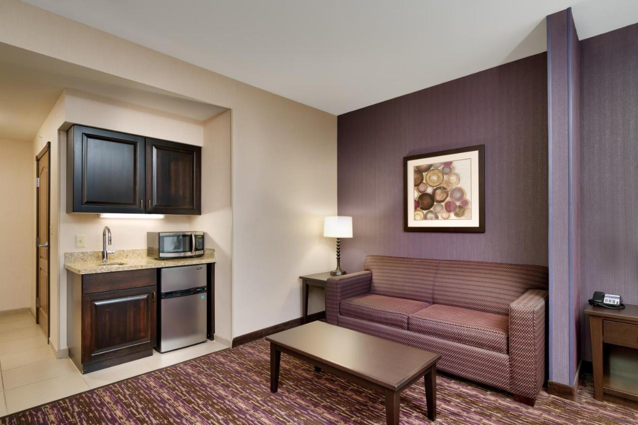 Holiday Inn Express Hotel & Suites Billings By Ihg Exterior photo