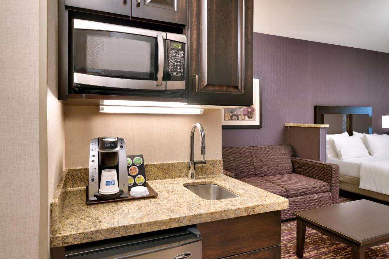 Holiday Inn Express Hotel & Suites Billings By Ihg Exterior photo